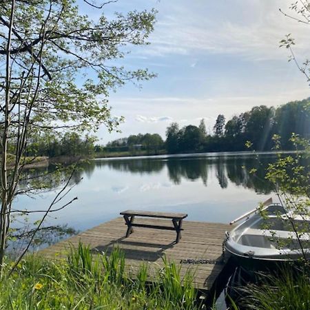 Miedzy Wodami - Domki Na Mazurach Mikołajki Extérieur photo